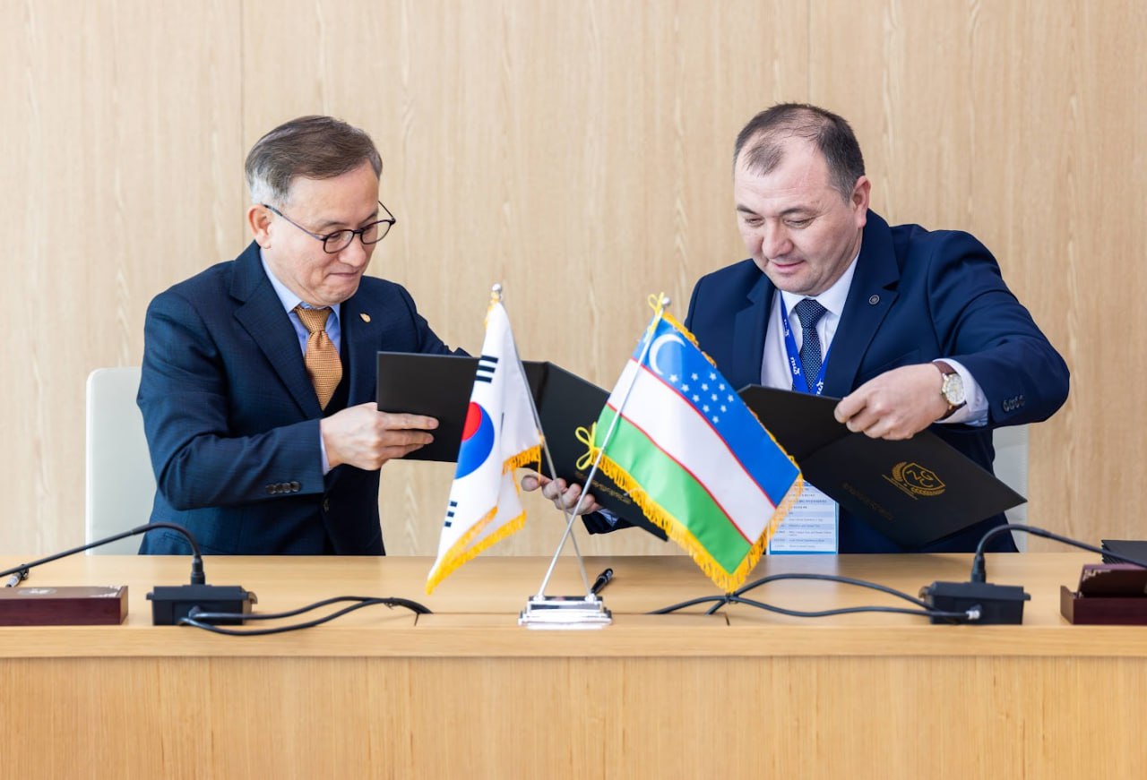 Namangan davlat pedagogika instituti hamda Gyeongsang National University o‘rtasida hamkorlik memorandumini imzolash marosimi.