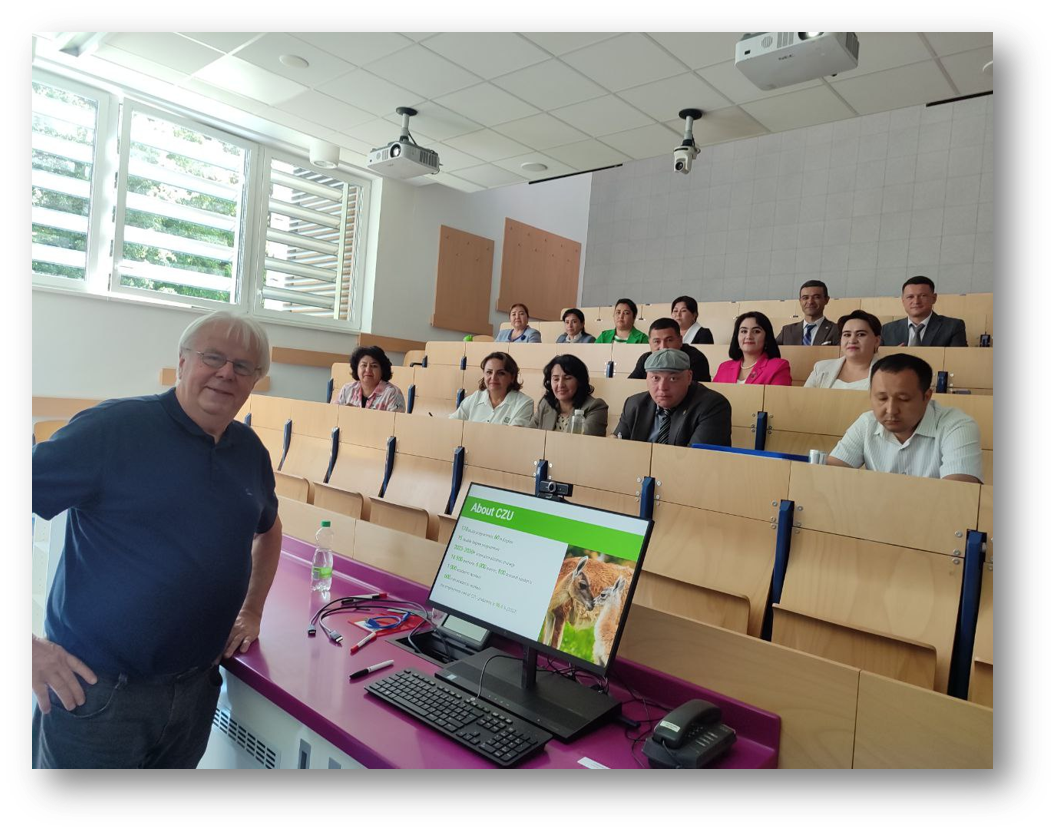 2025-yil avgust oyida Namangan davlat pedagogika instituti delegatsiyasining Chexiya Respublikasidagi Tabiiy fanlar universitetiga 144 soatlik malaka oshirish maqsadida xorijiy xizmat safari amalga oshirildi.