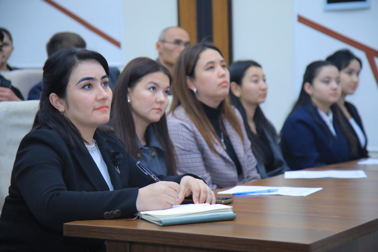 Rektor va bitiruvchi yoshlar uchrashuvi bo‘lib o‘tdi