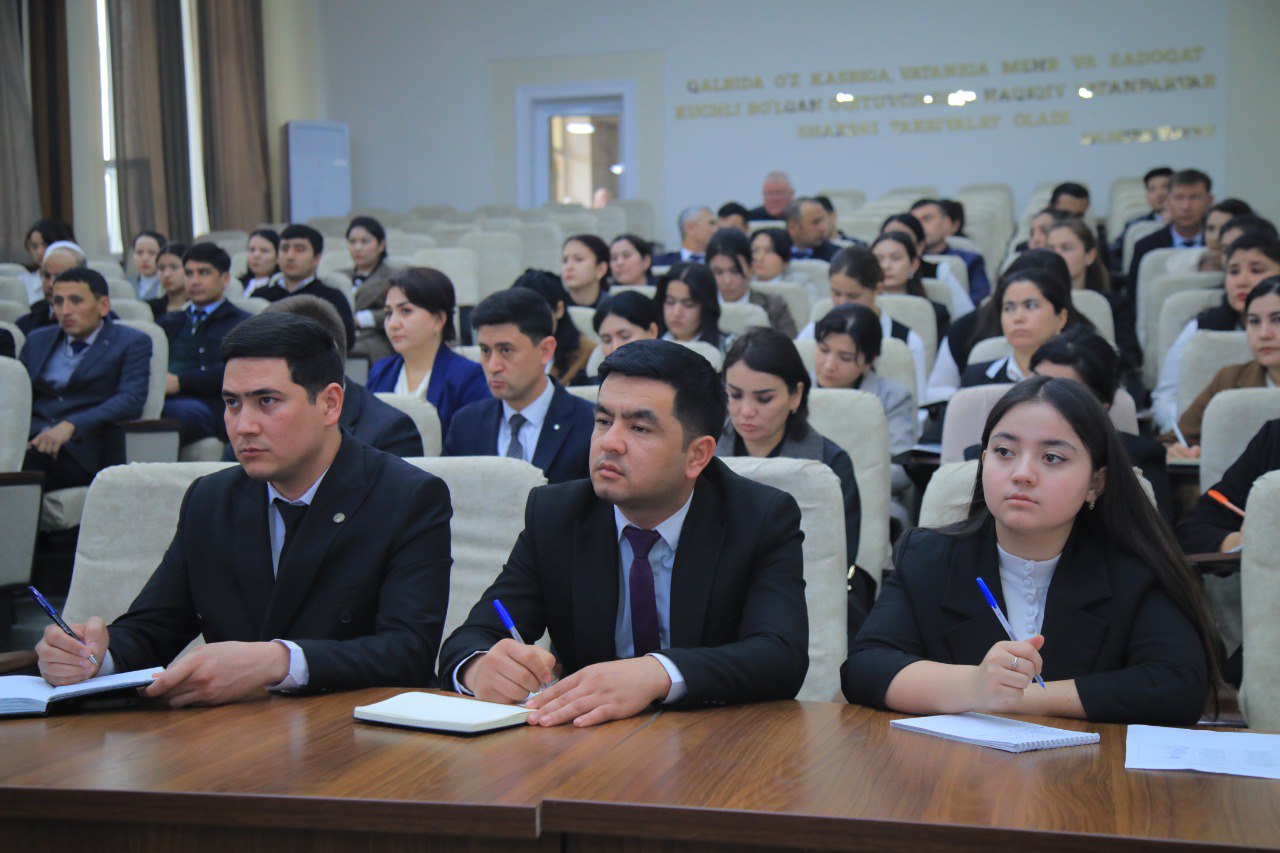 "Yoshlar masalalari va ma'naviy-ma'rifiy ishlarga mas'ul xodimlar bilan uchrashuv' tashkil etildi.