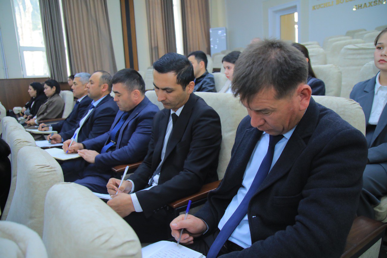 "Yoshlar masalalari va ma'naviy-ma'rifiy ishlarga mas'ul xodimlar bilan uchrashuv' tashkil etildi.