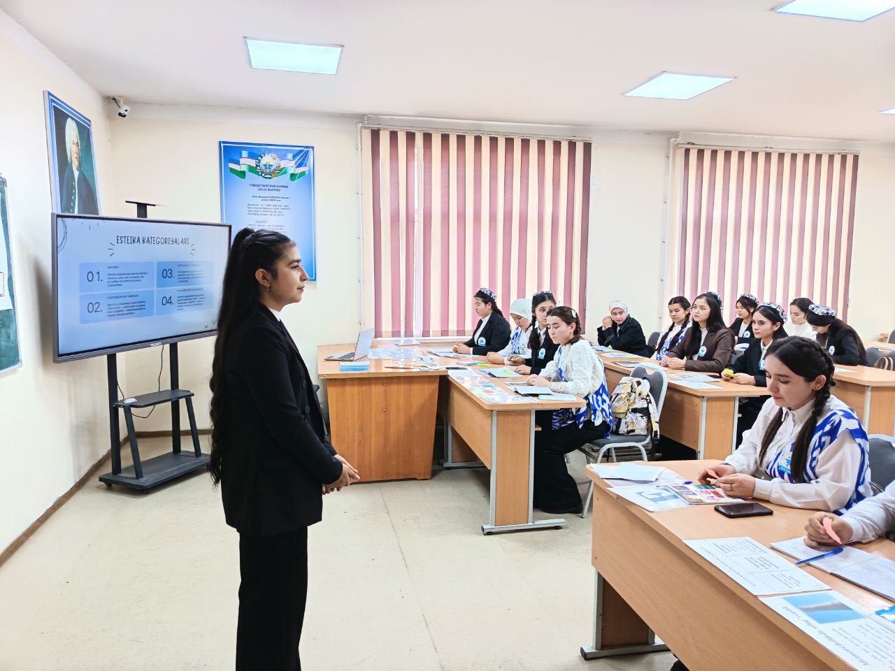 ESTETIKA FALSAFASI VA PEDAGOGIKA MUTANOSIBLIGI MAVZUSIDA OCHIQ DARS