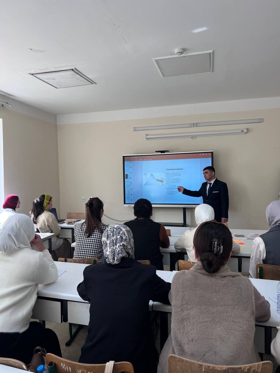 Elektromagnit toʻlqinlarning modda bilan oʻzaro taʼsir