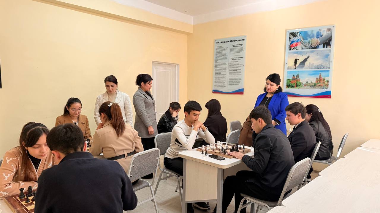 "Yoshlar kuni"  munosabati bilan Ijtimoiy fanlar fakultetida tashkil etilgan "Shaxmat va shashka" musobaqasi g'oliblari bilan tanishing: