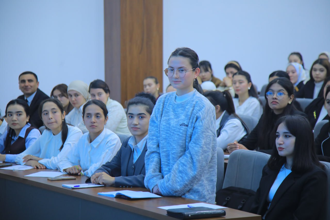 "Yoshlar kuni" doirasida" Rektor va yoshlar uchrashuvi" tashkil etildi