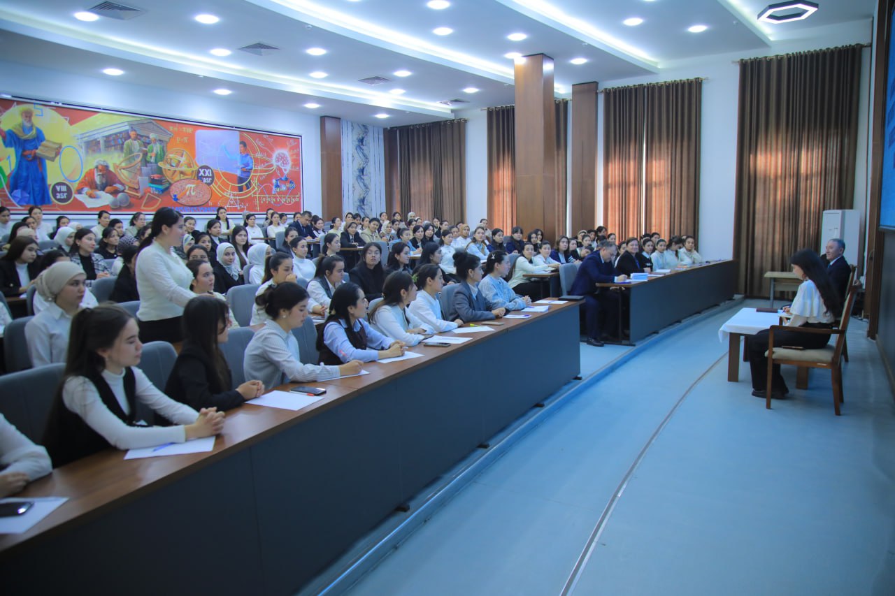 "Yoshlar kuni" doirasida" Rektor va yoshlar uchrashuvi" tashkil etildi