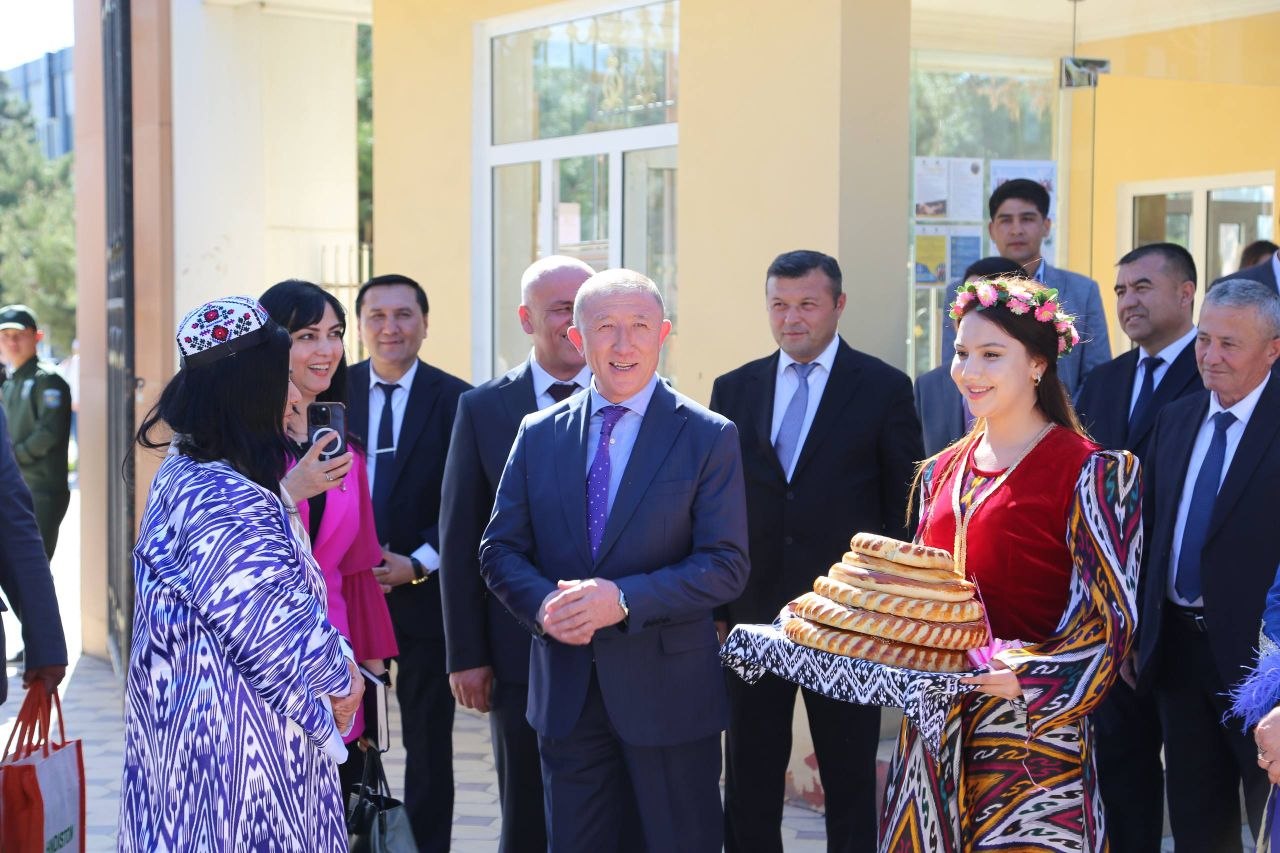 Namangan davlat pedagogika institutida "Navroʻzni ulugʻlash insonni ulugʻlashdir!" shiori ostida  Navroʻz sayli ko‘tarinki kayfiyatda tashkil etildi