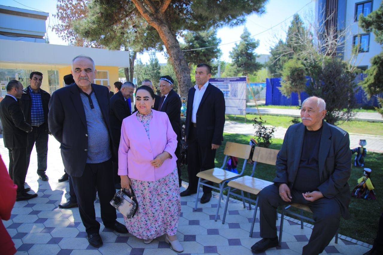 Namangan davlat pedagogika institutida "Navroʻzni ulugʻlash insonni ulugʻlashdir!" shiori ostida  Navroʻz sayli ko‘tarinki kayfiyatda tashkil etildi