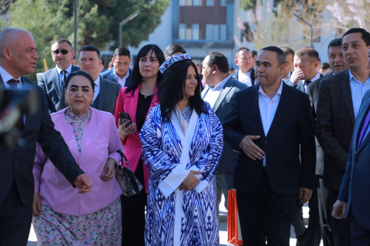 Namangan davlat pedagogika institutida "Navroʻzni ulugʻlash insonni ulugʻlashdir!" shiori ostida  Navroʻz sayli ko‘tarinki kayfiyatda tashkil etildi