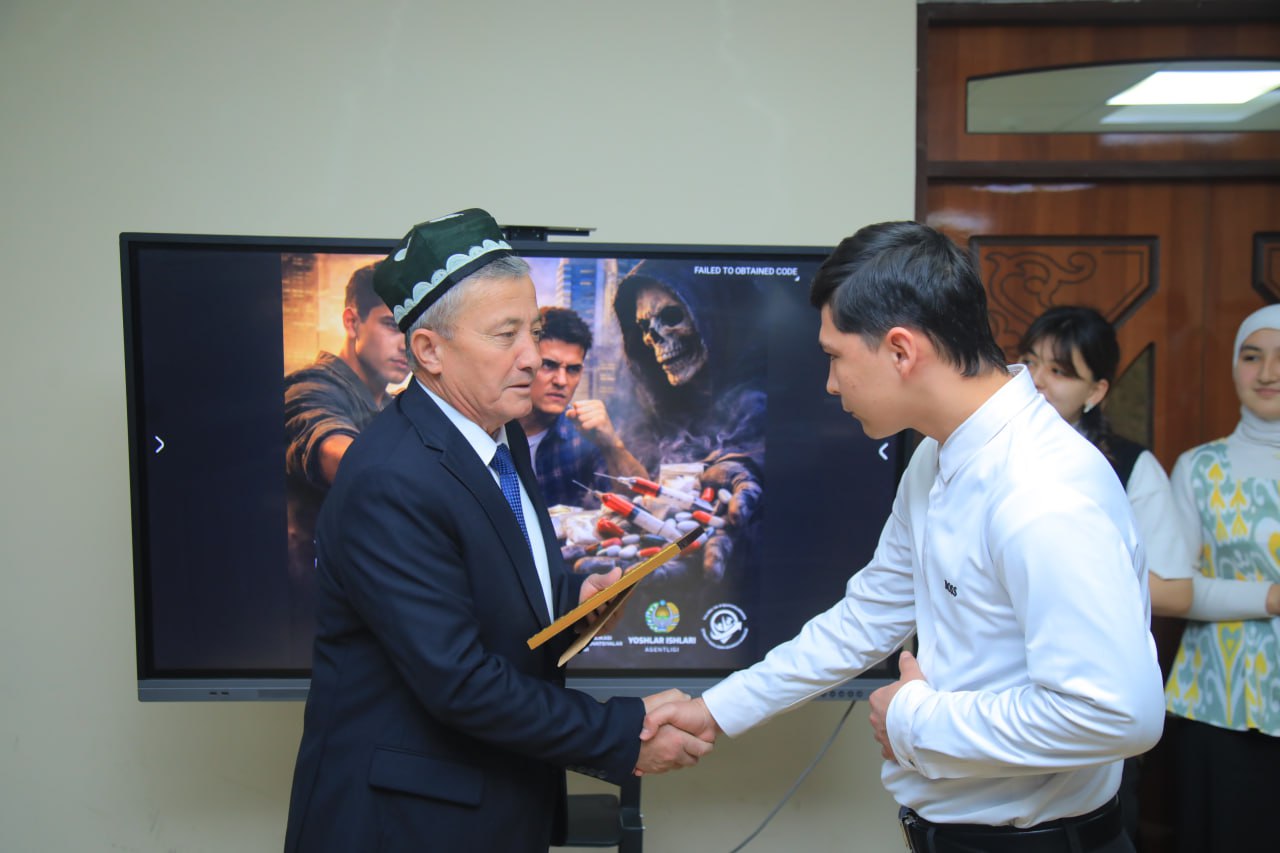 Namangan davlat pedagogika institutida talaba-yoshlar o‘rtasida “Yoshlar giyohvandlikka qarshi!” shiori ostida “Eng yaxshi rasm” va “Eng yaxshi insho” tanlovlari g'oliblari taqdirlandi.