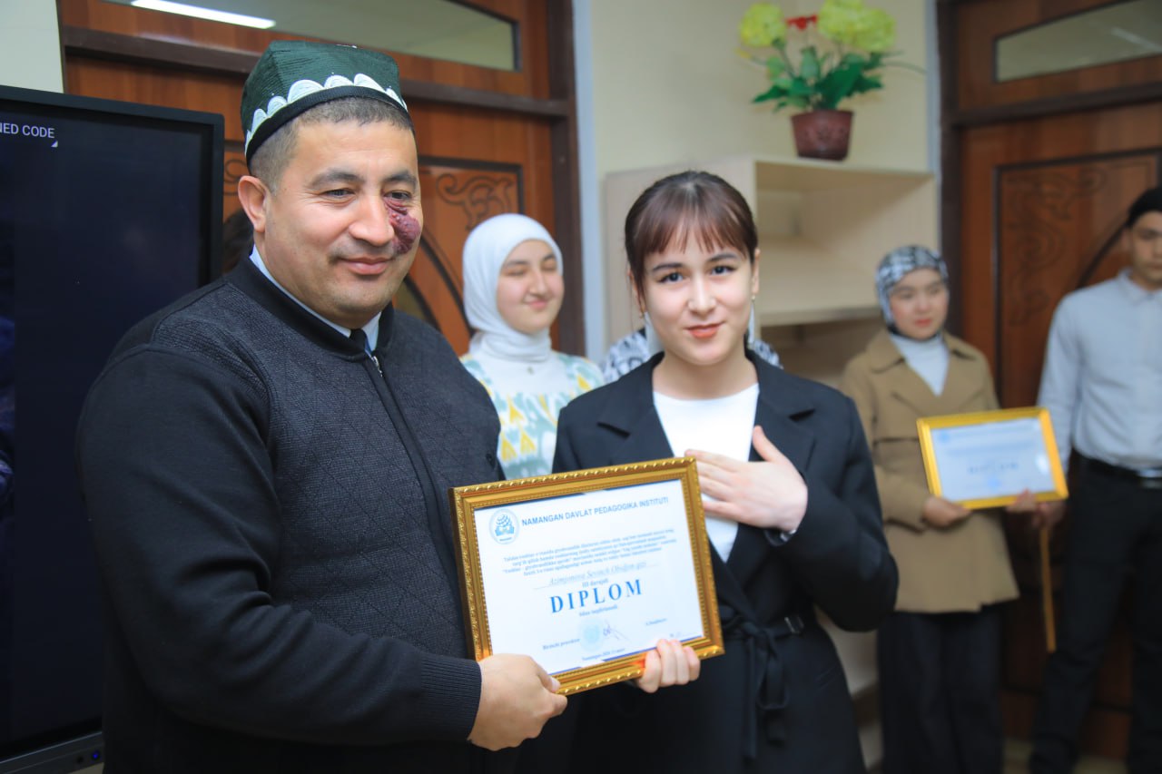 Namangan davlat pedagogika institutida talaba-yoshlar o‘rtasida “Yoshlar giyohvandlikka qarshi!” shiori ostida “Eng yaxshi rasm” va “Eng yaxshi insho” tanlovlari g'oliblari taqdirlandi.