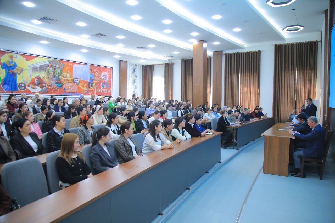 “Bugungi bitiruvchi – ertangi jamiyat yetakchisi!” mavzusida ochiq muloqot tashkil etildi.