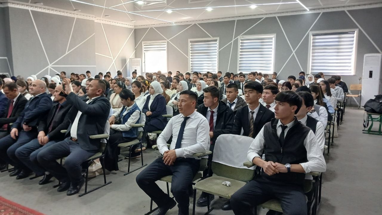 TALABALAR BILAN MA'RIFIY UCHRASHUV TASHKIL ETILDI