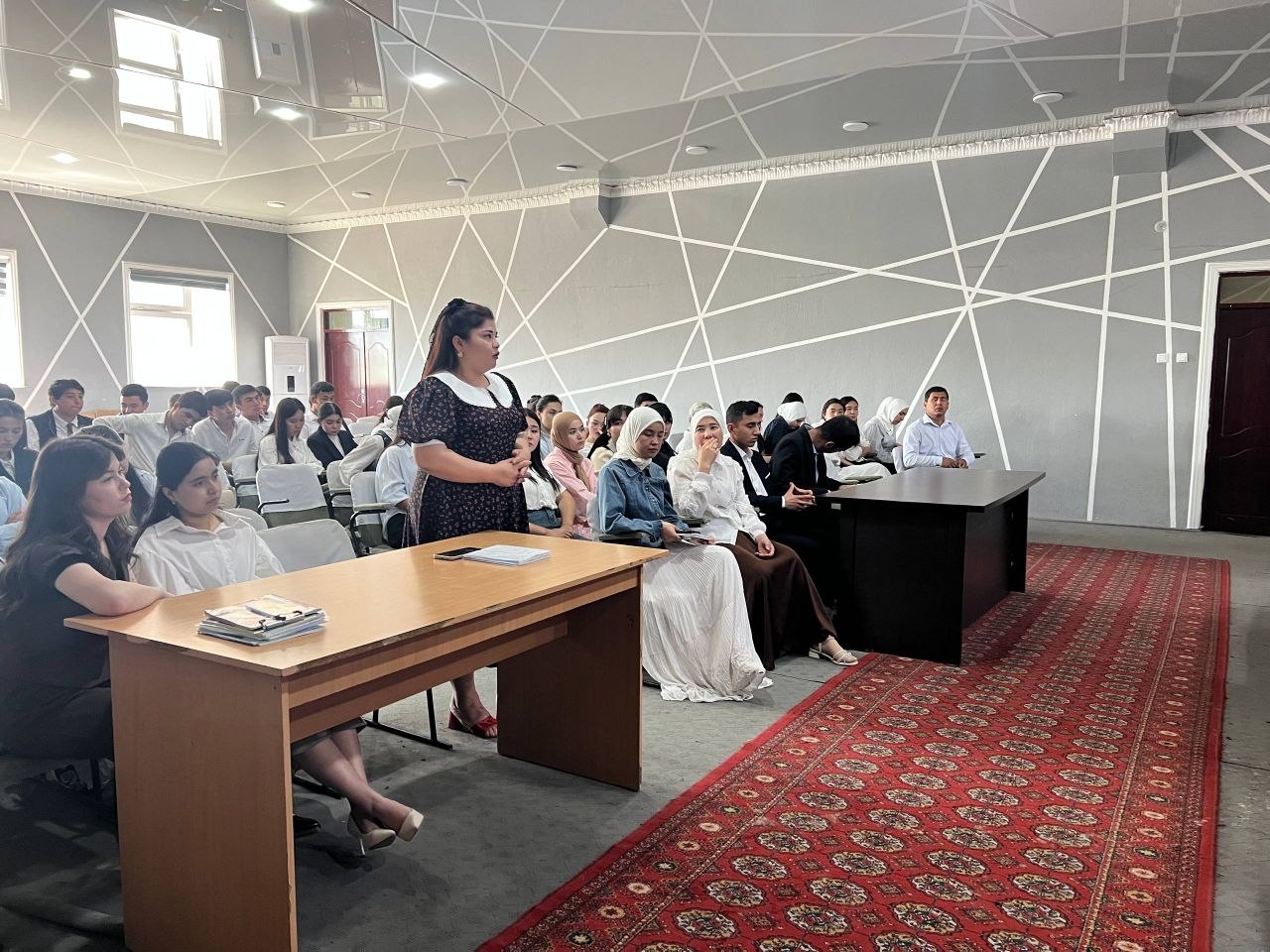 Namangan davlat pedagogika instituti Oydinkoʻl binosida tumanlararo Fuqarolik sudi tomonidan uchrashuv tashkil etildi.