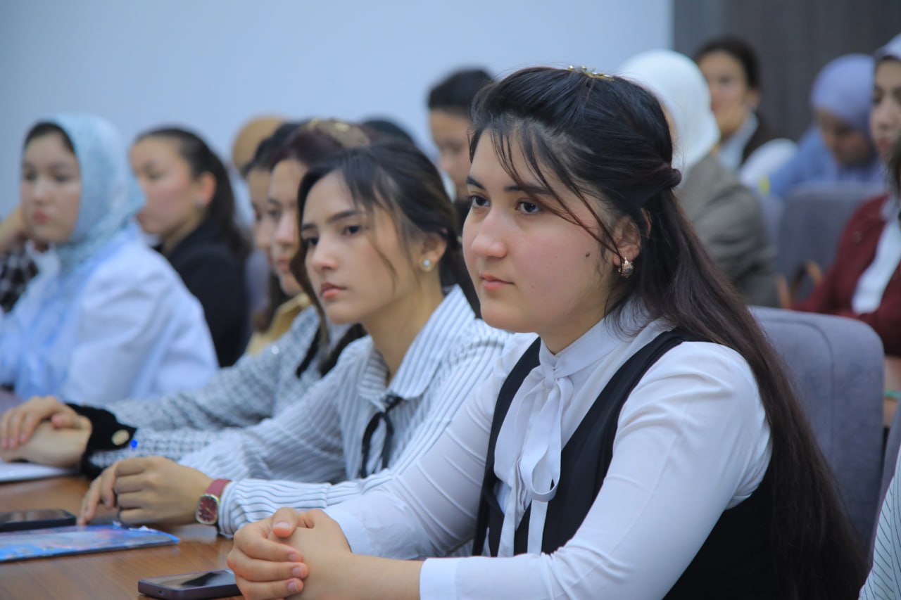 “Har bir yosh ichki ishlar organlarining doimiy e’tiborida” mavzusida uchrashuv o‘tkazildi