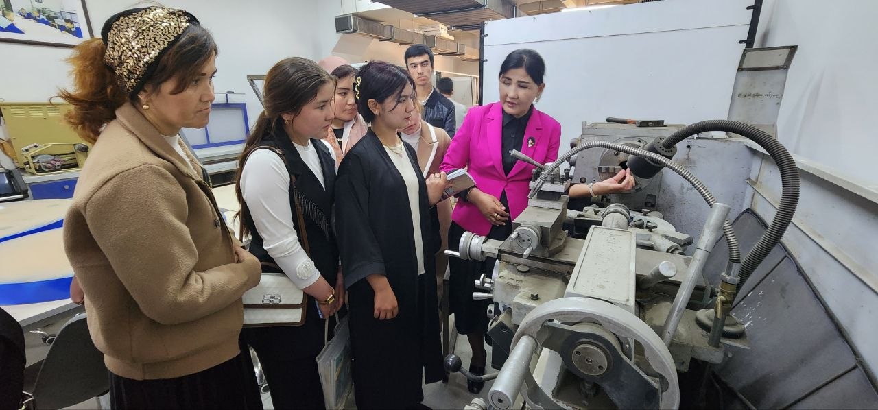 “KASBIY KO‘NIKMALAR MARKAZI” ga tashrif