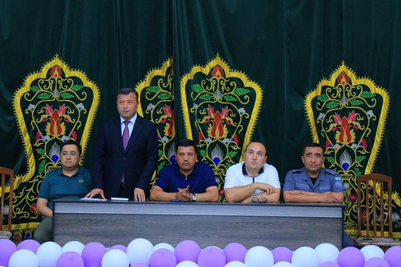 Chortoq tumani hokimligida Namangan davlat pedagogika institutini 2025–2026-o‘quv yilida tamomlayotgan bitiruvchi yoshlar bandligini ta’minlash masalasiga bag‘ishlangan uchrashuv tashkil etildi.