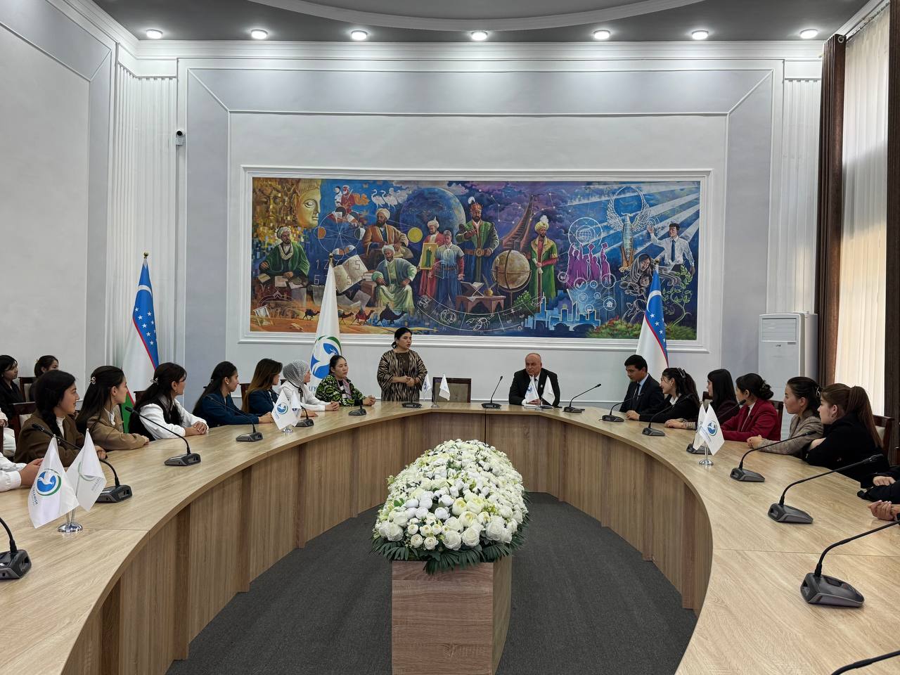 Namangan davlat pedagogika institutida "Deputat va yoshlar" uchrashuvi o'tkazildi