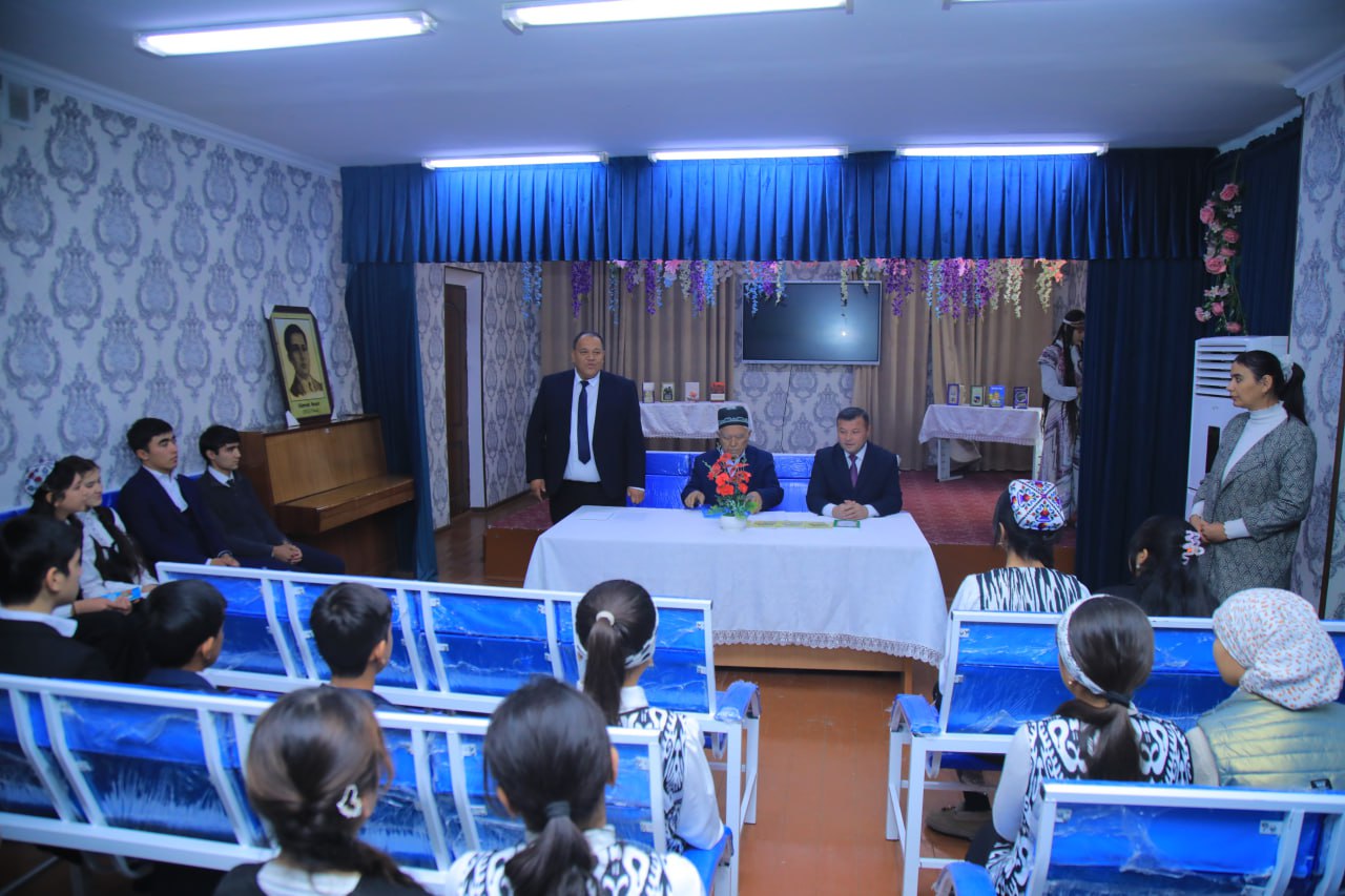 “Ma’rifat ulashib” – maktab ostonasida!