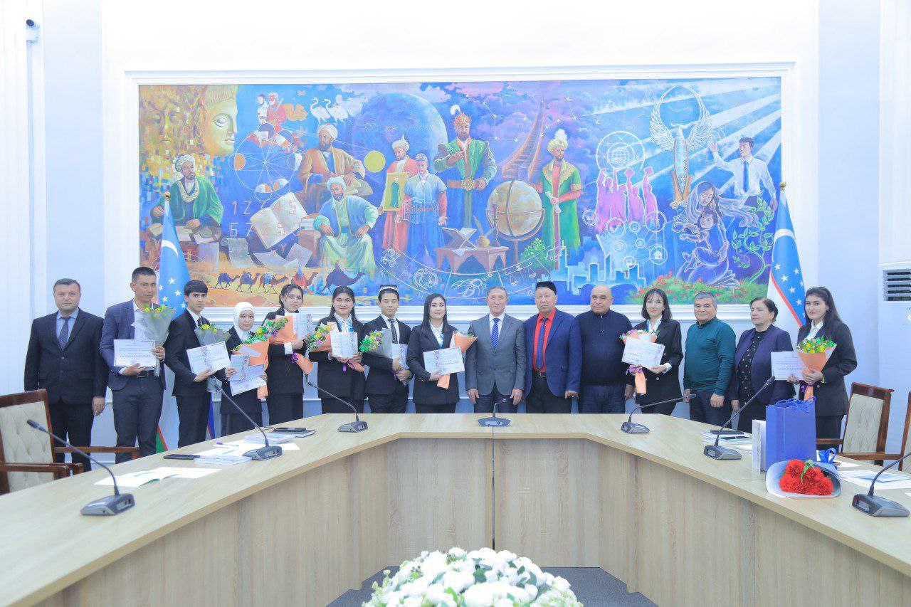 “Yoshlik bahori“ talabalar bayozining taqdimoti bo'lib o'tdi.
