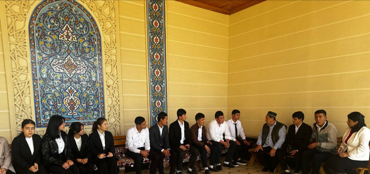 NamDPI Talabalari '11-Ahmad' Majmuasiga Vatanparvarlik Ruhi Ostida Tashrif Buyurishdi