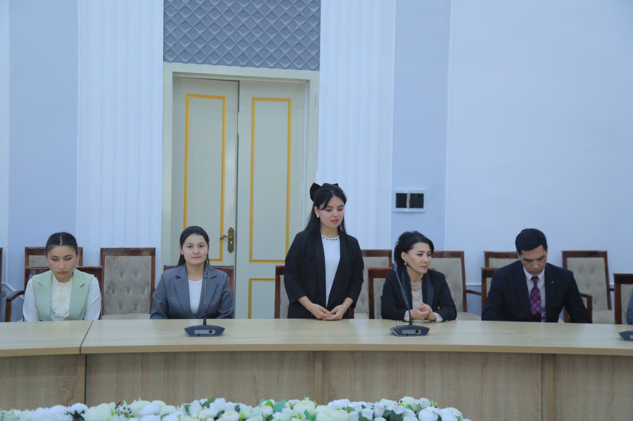 NamDPI rektori iqtidorli talablar bilan uchrashdi