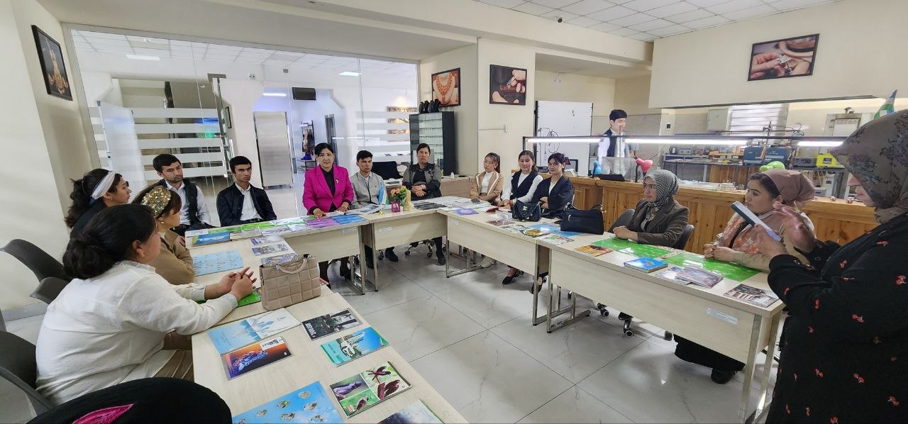 “KASBIY KO‘NIKMALAR MARKAZI” ga tashrif