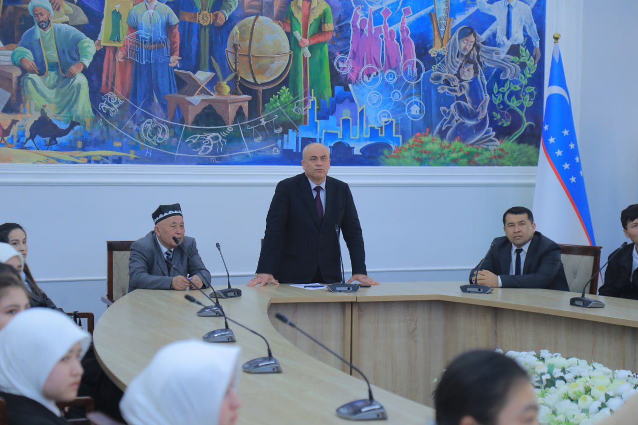 NamDPIda "Yer sharini asraylik" shiori ostida davra suhbati oʻtkazildi