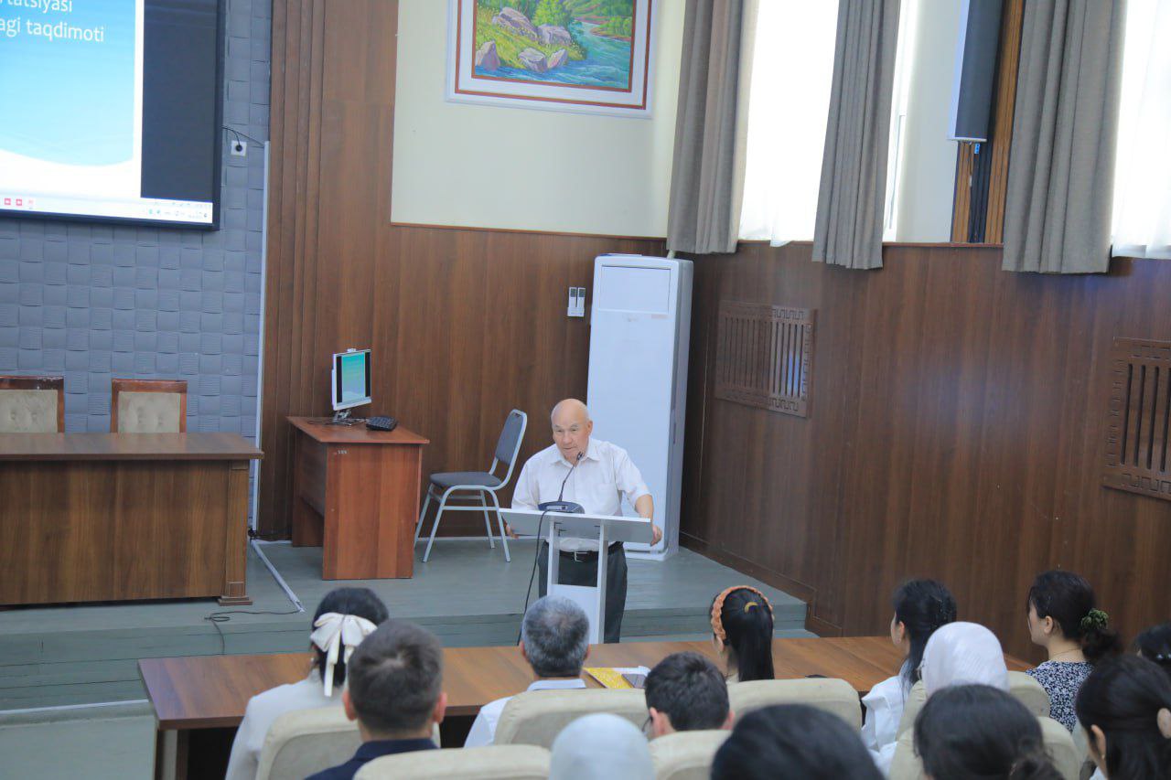 Institut Faxriy professori Safo Matjon bilan uchrashuv