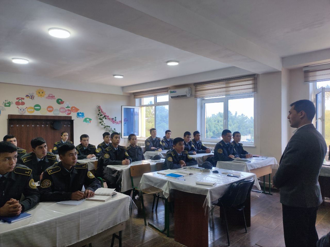 Amir Temurning tavalludining 689 yilligi munosabati bilan ochiq dars mashgʻuloti